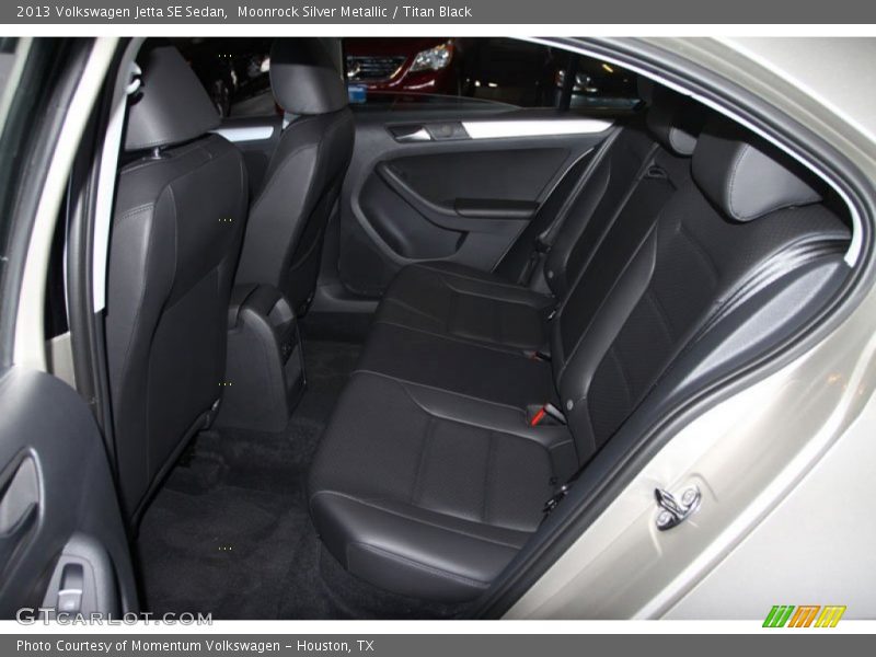 Moonrock Silver Metallic / Titan Black 2013 Volkswagen Jetta SE Sedan