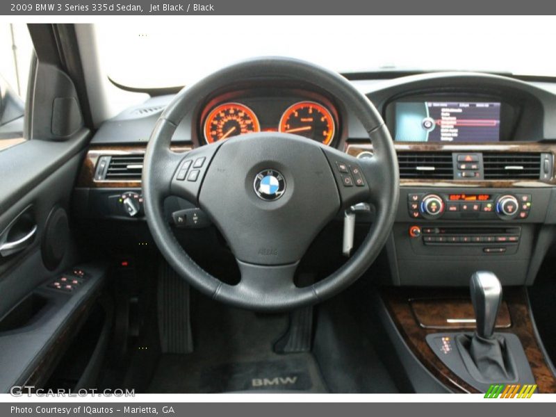 Dashboard of 2009 3 Series 335d Sedan