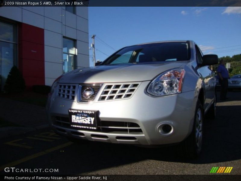 Silver Ice / Black 2009 Nissan Rogue S AWD