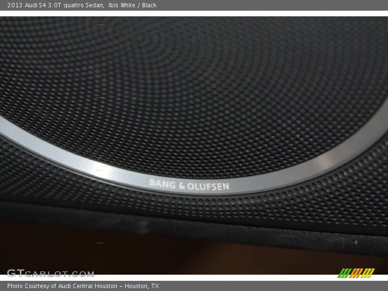 Ibis White / Black 2013 Audi S4 3.0T quattro Sedan