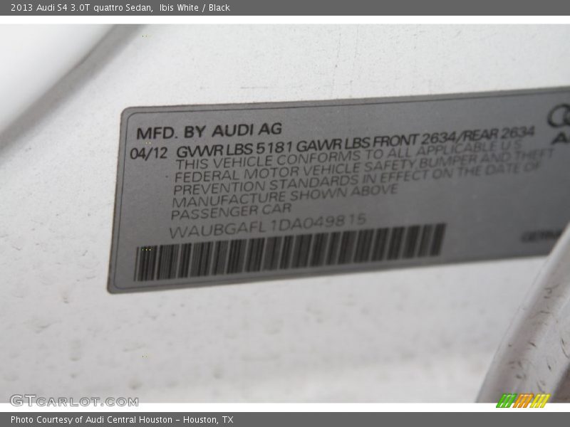 Ibis White / Black 2013 Audi S4 3.0T quattro Sedan