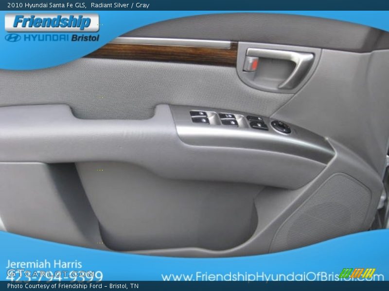 Radiant Silver / Gray 2010 Hyundai Santa Fe GLS