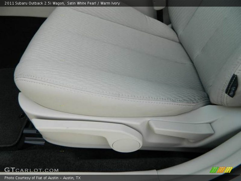 Satin White Pearl / Warm Ivory 2011 Subaru Outback 2.5i Wagon