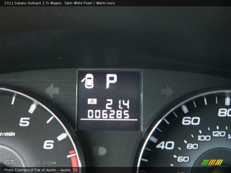 Satin White Pearl / Warm Ivory 2011 Subaru Outback 2.5i Wagon