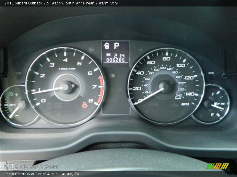 Satin White Pearl / Warm Ivory 2011 Subaru Outback 2.5i Wagon