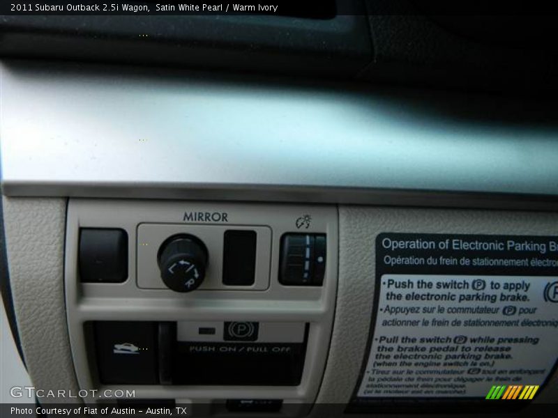 Satin White Pearl / Warm Ivory 2011 Subaru Outback 2.5i Wagon