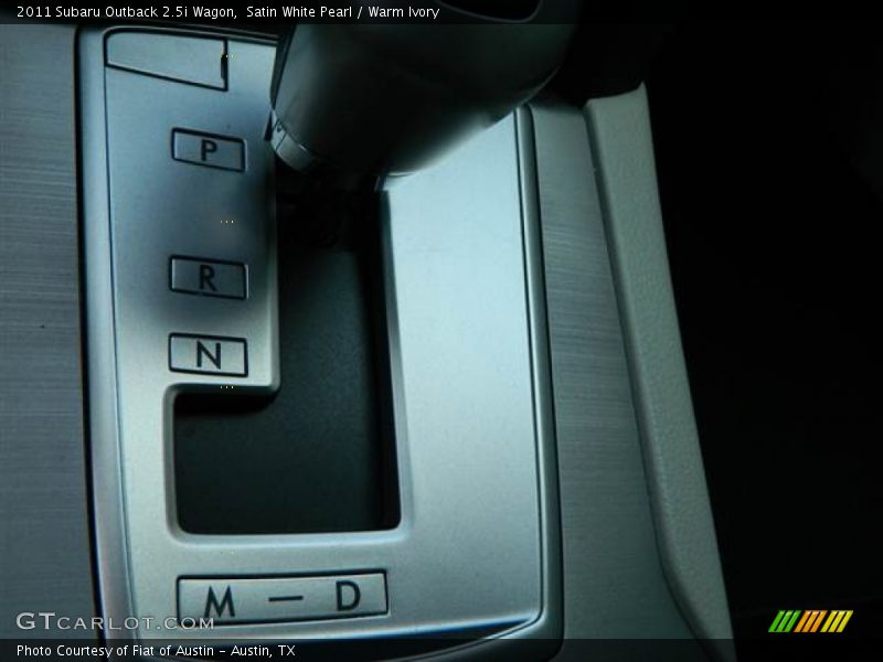 Satin White Pearl / Warm Ivory 2011 Subaru Outback 2.5i Wagon