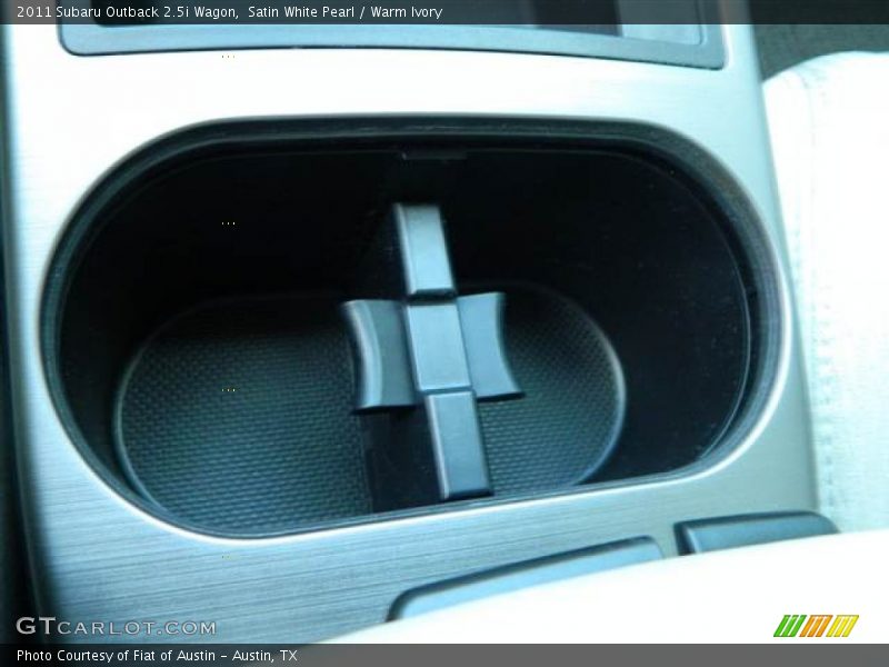 Satin White Pearl / Warm Ivory 2011 Subaru Outback 2.5i Wagon