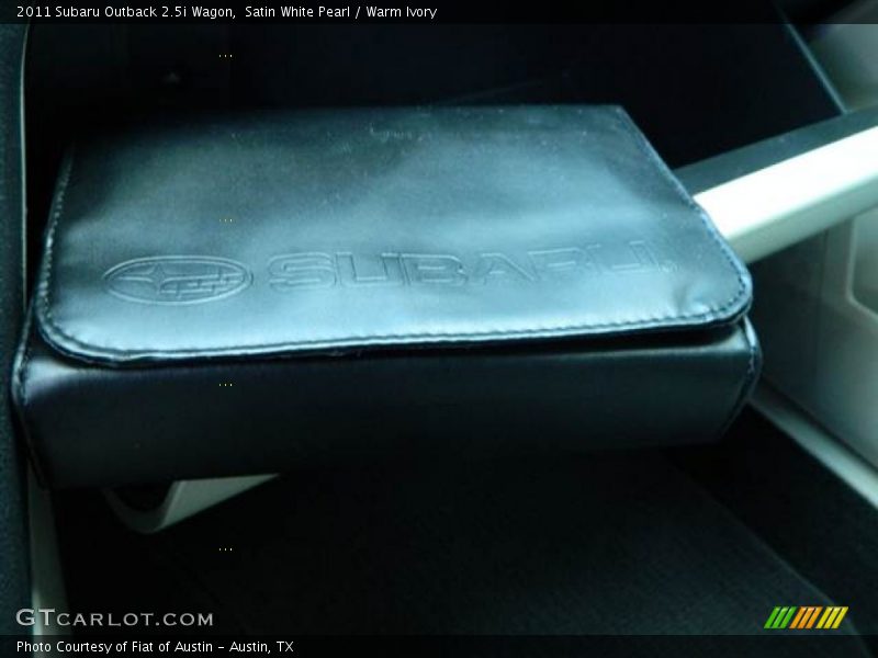 Satin White Pearl / Warm Ivory 2011 Subaru Outback 2.5i Wagon