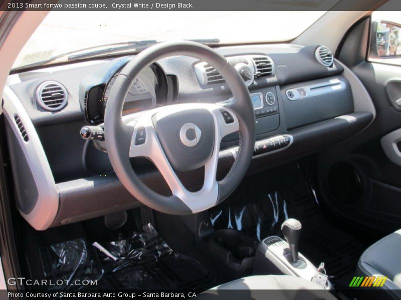 Dashboard of 2013 fortwo passion coupe