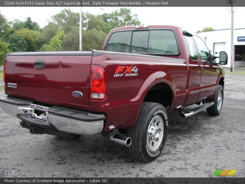 Dark Toreador Red Metallic / Medium Flint 2006 Ford F350 Super Duty XLT SuperCab 4x4
