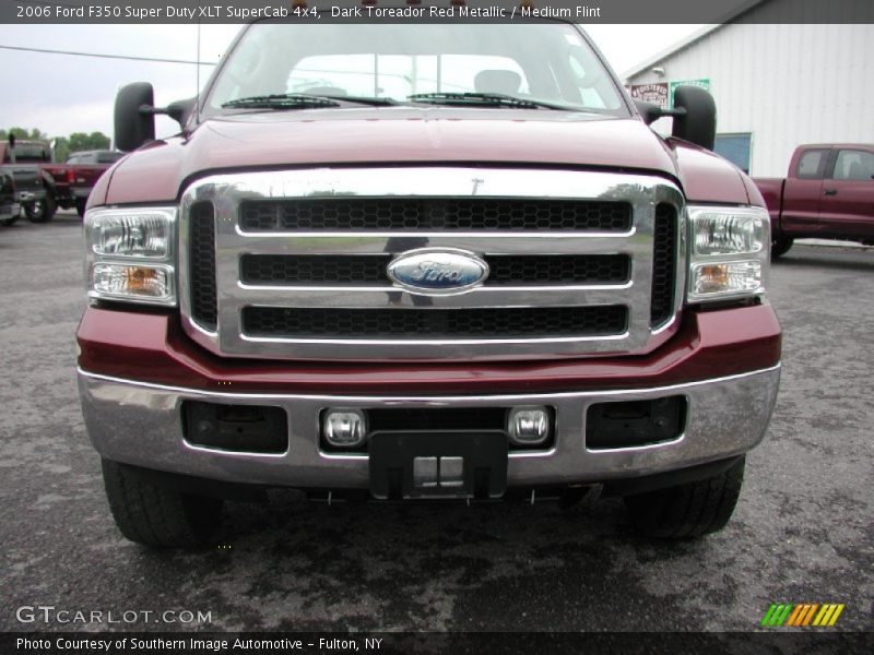 Dark Toreador Red Metallic / Medium Flint 2006 Ford F350 Super Duty XLT SuperCab 4x4