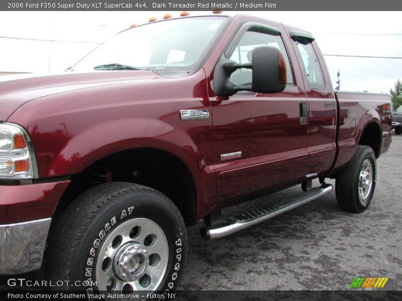 Dark Toreador Red Metallic / Medium Flint 2006 Ford F350 Super Duty XLT SuperCab 4x4
