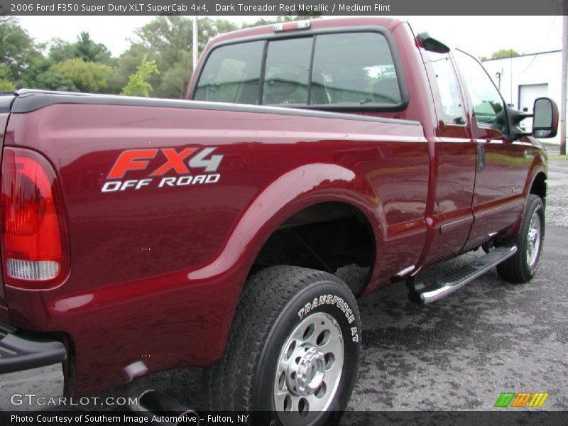 Dark Toreador Red Metallic / Medium Flint 2006 Ford F350 Super Duty XLT SuperCab 4x4