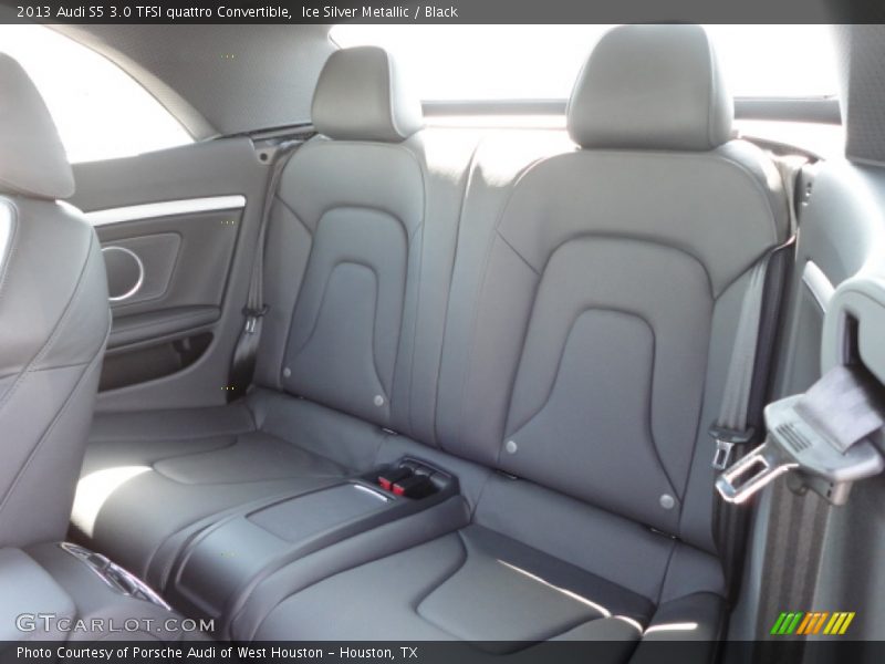 Rear Seat of 2013 S5 3.0 TFSI quattro Convertible