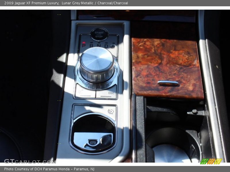 Lunar Grey Metallic / Charcoal/Charcoal 2009 Jaguar XF Premium Luxury