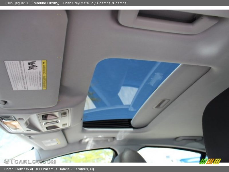 Lunar Grey Metallic / Charcoal/Charcoal 2009 Jaguar XF Premium Luxury