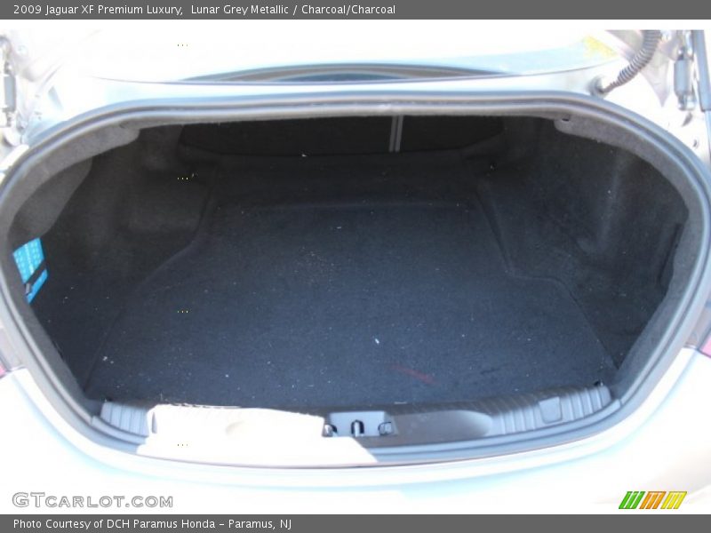 Lunar Grey Metallic / Charcoal/Charcoal 2009 Jaguar XF Premium Luxury