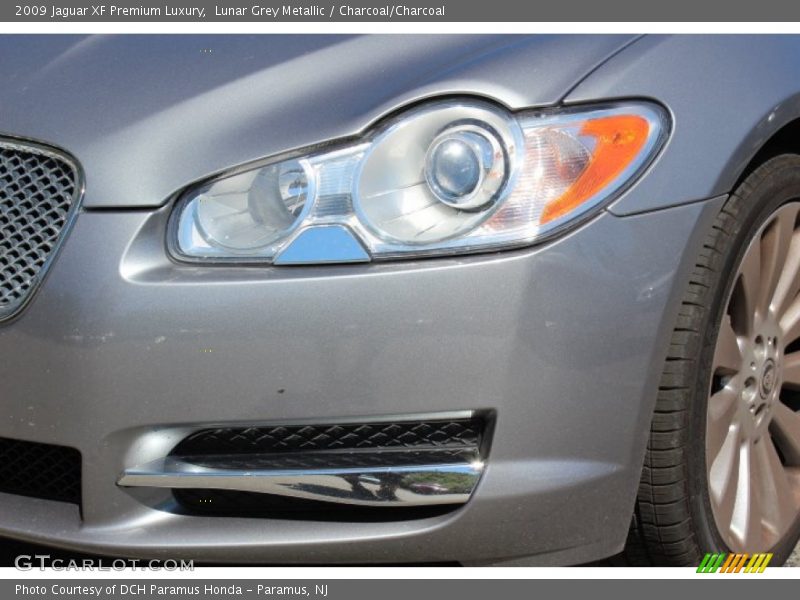 Lunar Grey Metallic / Charcoal/Charcoal 2009 Jaguar XF Premium Luxury
