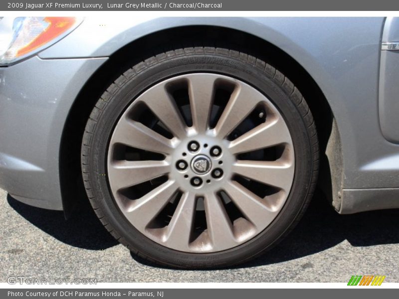 Lunar Grey Metallic / Charcoal/Charcoal 2009 Jaguar XF Premium Luxury