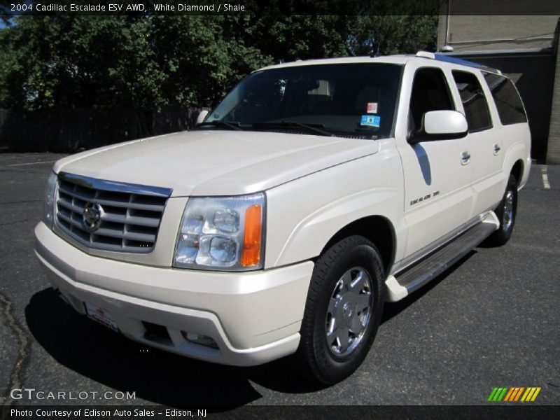 Front 3/4 View of 2004 Escalade ESV AWD