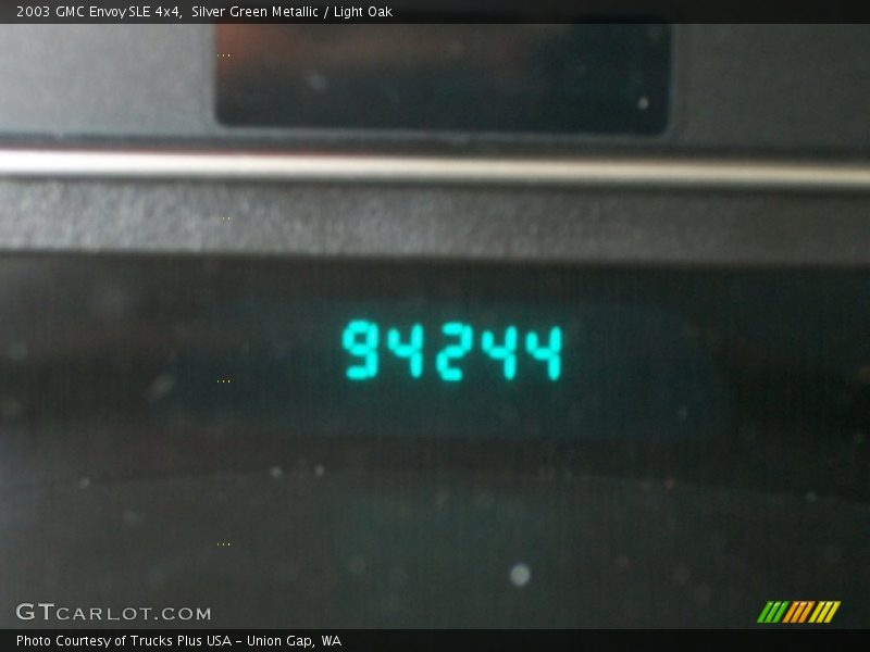 Silver Green Metallic / Light Oak 2003 GMC Envoy SLE 4x4