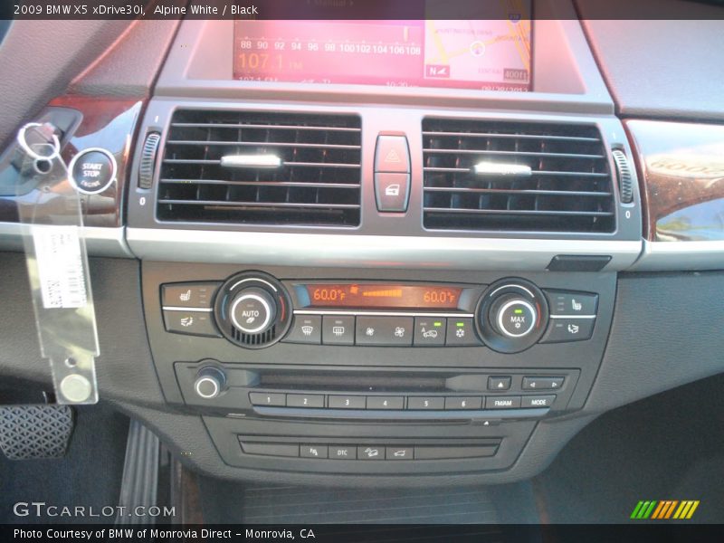 Alpine White / Black 2009 BMW X5 xDrive30i