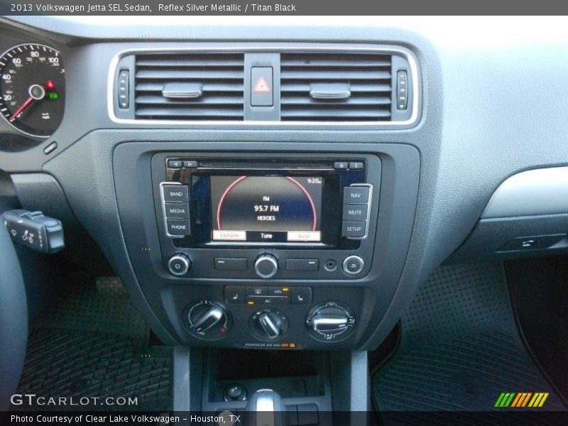 Reflex Silver Metallic / Titan Black 2013 Volkswagen Jetta SEL Sedan
