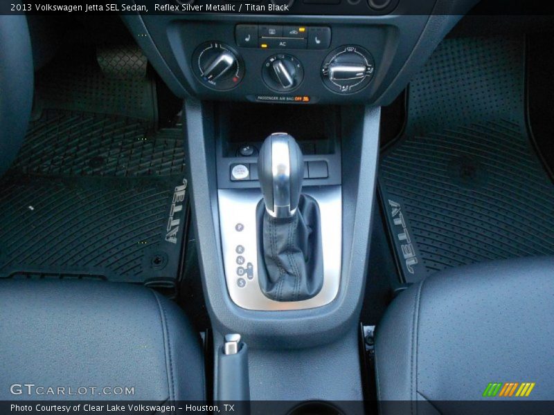 Reflex Silver Metallic / Titan Black 2013 Volkswagen Jetta SEL Sedan