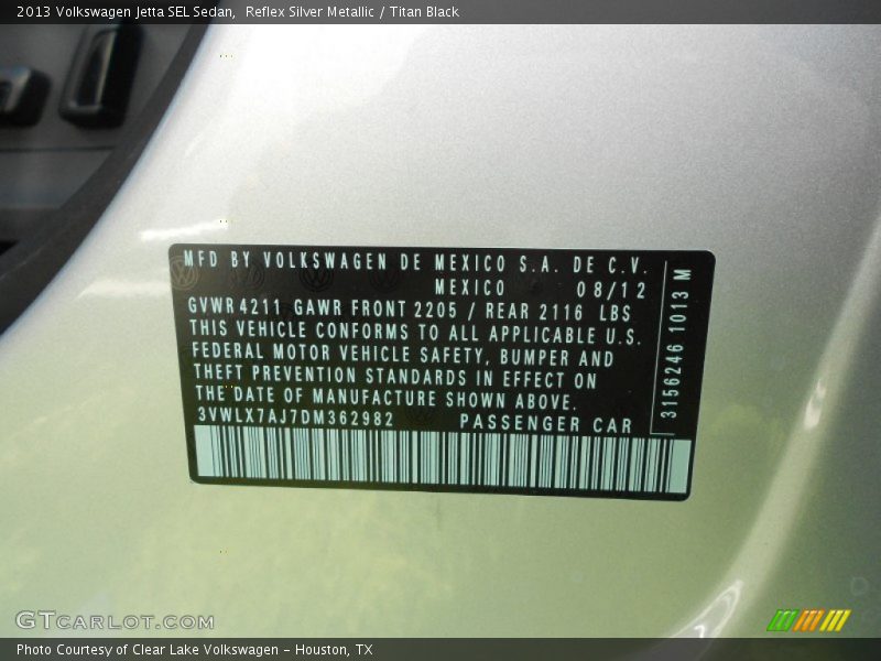 Reflex Silver Metallic / Titan Black 2013 Volkswagen Jetta SEL Sedan