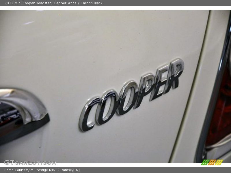 Pepper White / Carbon Black 2013 Mini Cooper Roadster