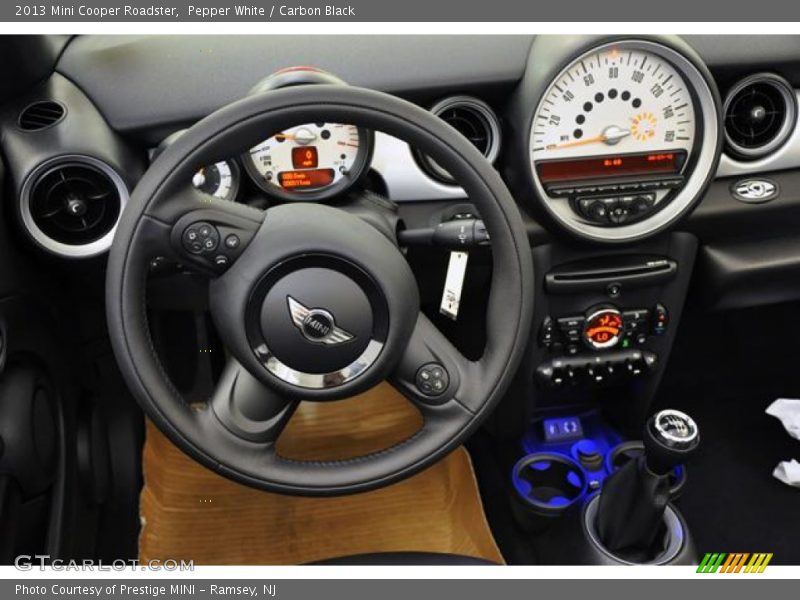 Pepper White / Carbon Black 2013 Mini Cooper Roadster