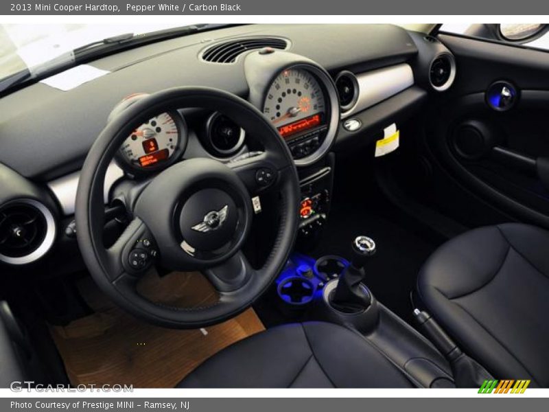 Pepper White / Carbon Black 2013 Mini Cooper Hardtop