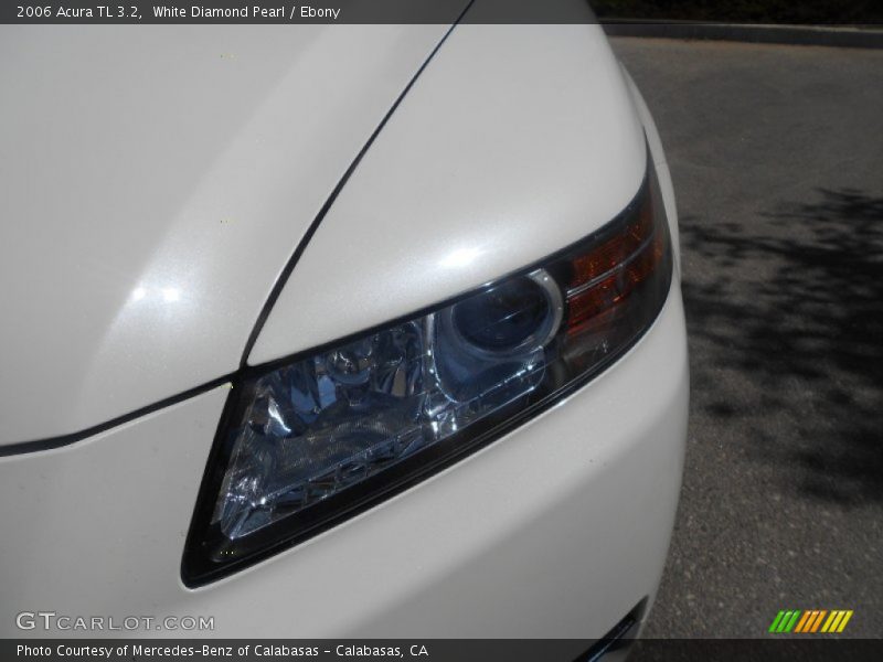 White Diamond Pearl / Ebony 2006 Acura TL 3.2