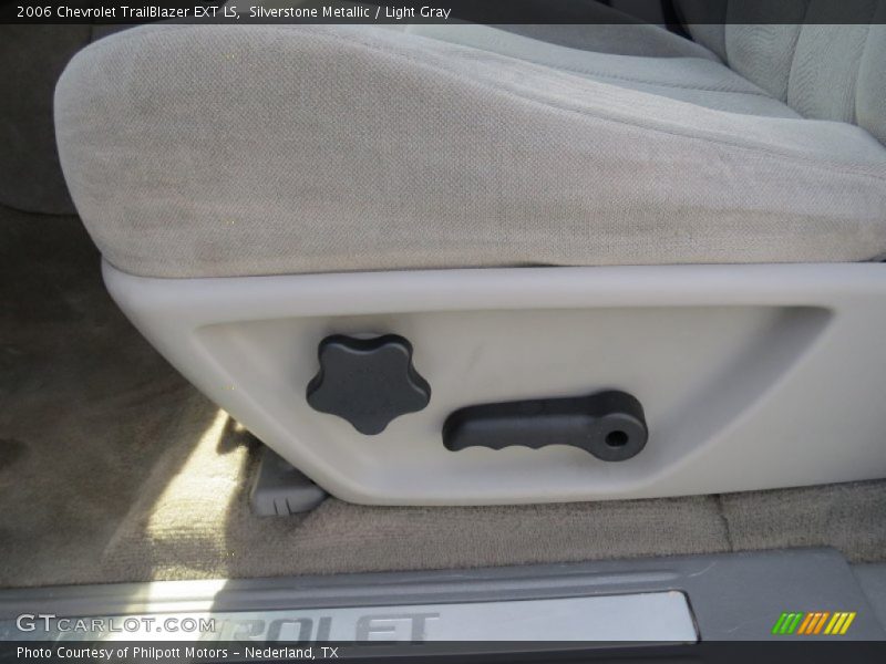 Silverstone Metallic / Light Gray 2006 Chevrolet TrailBlazer EXT LS