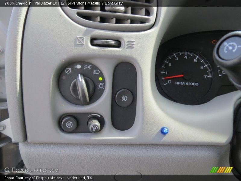 Silverstone Metallic / Light Gray 2006 Chevrolet TrailBlazer EXT LS