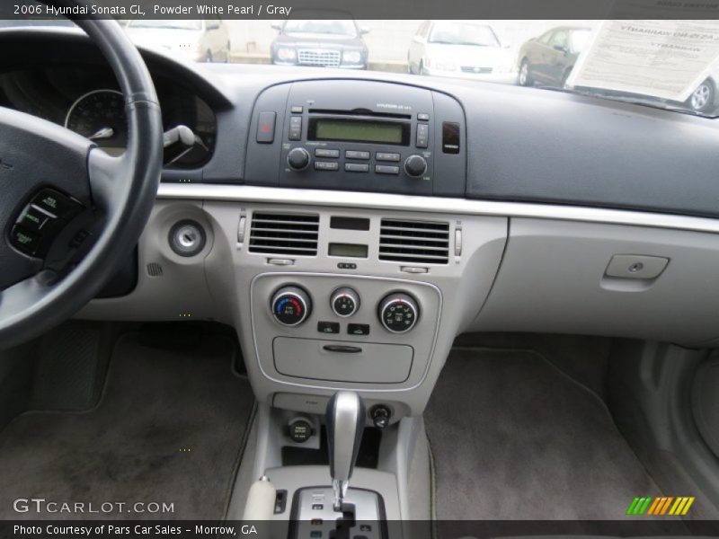 Dashboard of 2006 Sonata GL