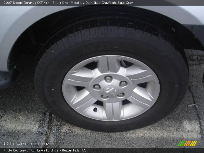 Bright Silver Metallic / Dark Slate Gray/Light Slate Gray 2007 Dodge Durango SXT 4x4