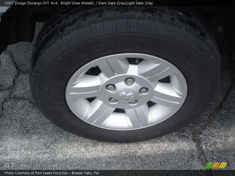 Bright Silver Metallic / Dark Slate Gray/Light Slate Gray 2007 Dodge Durango SXT 4x4