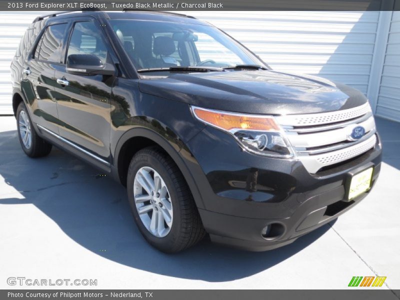 Tuxedo Black Metallic / Charcoal Black 2013 Ford Explorer XLT EcoBoost