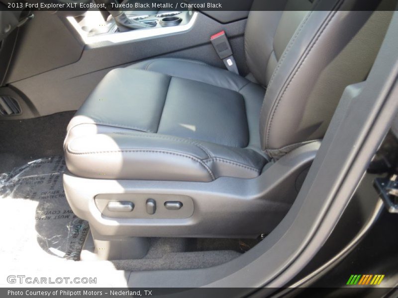 Front Seat of 2013 Explorer XLT EcoBoost