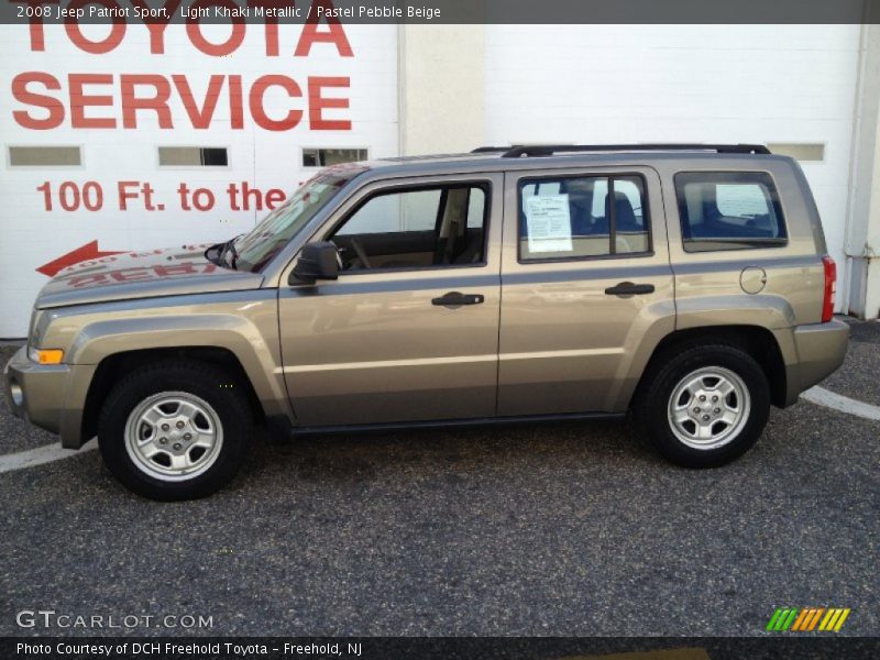 Light Khaki Metallic / Pastel Pebble Beige 2008 Jeep Patriot Sport