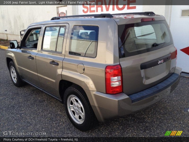 Light Khaki Metallic / Pastel Pebble Beige 2008 Jeep Patriot Sport