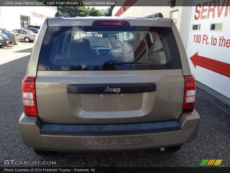 Light Khaki Metallic / Pastel Pebble Beige 2008 Jeep Patriot Sport