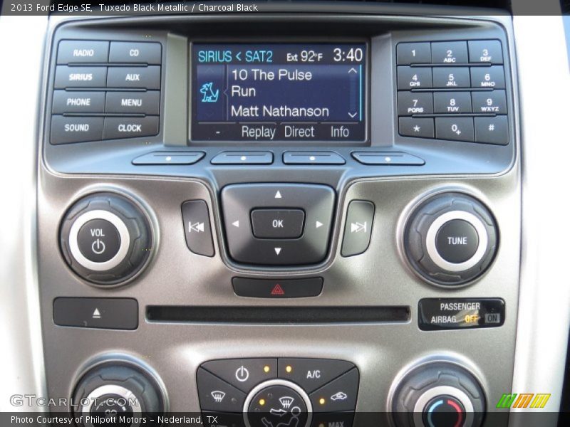 Tuxedo Black Metallic / Charcoal Black 2013 Ford Edge SE