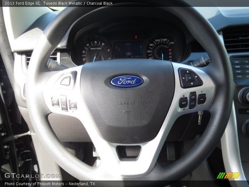 Tuxedo Black Metallic / Charcoal Black 2013 Ford Edge SE