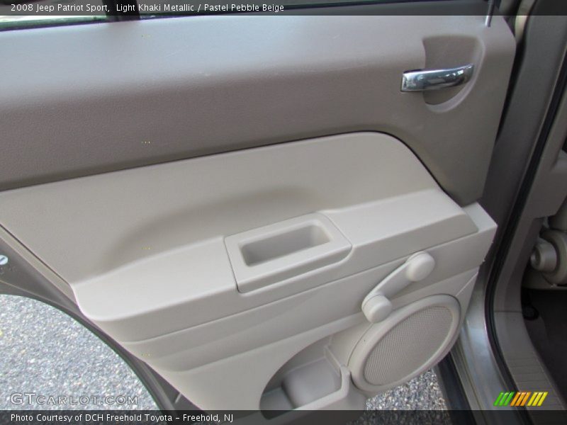 Light Khaki Metallic / Pastel Pebble Beige 2008 Jeep Patriot Sport