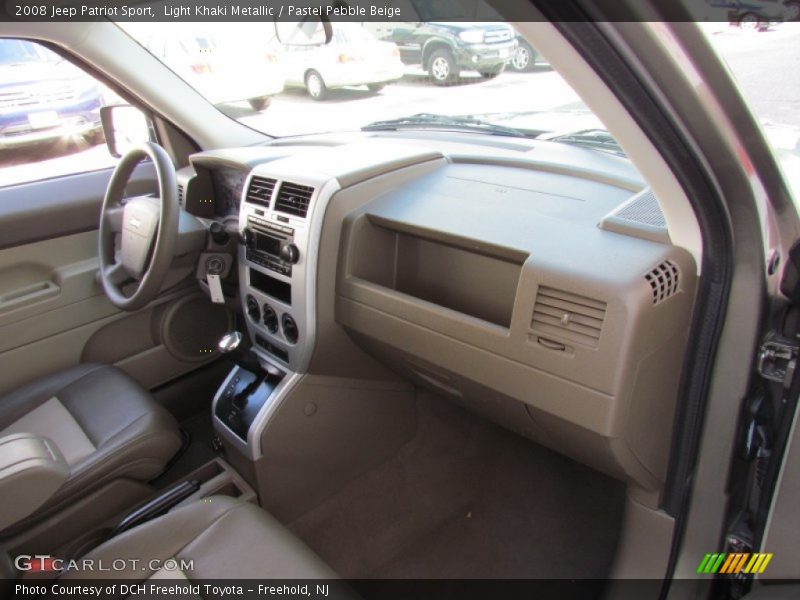 Light Khaki Metallic / Pastel Pebble Beige 2008 Jeep Patriot Sport