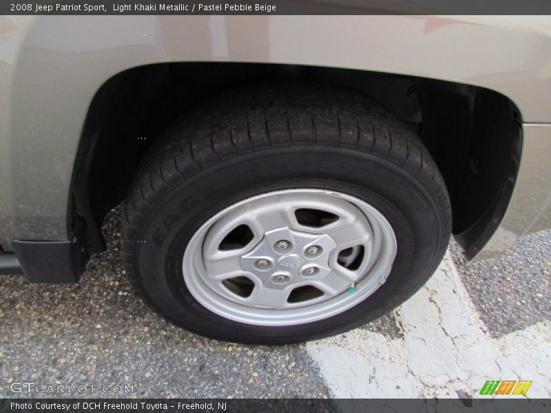 Light Khaki Metallic / Pastel Pebble Beige 2008 Jeep Patriot Sport