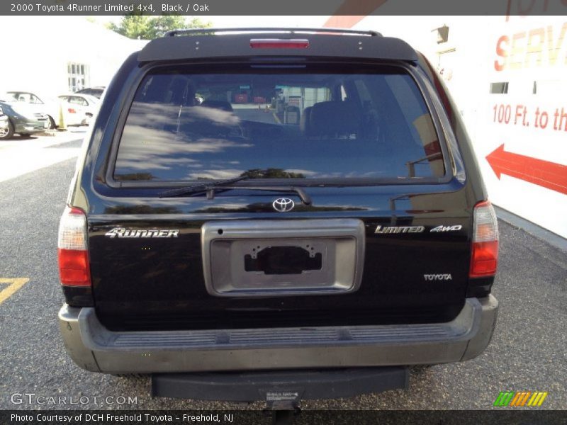Black / Oak 2000 Toyota 4Runner Limited 4x4
